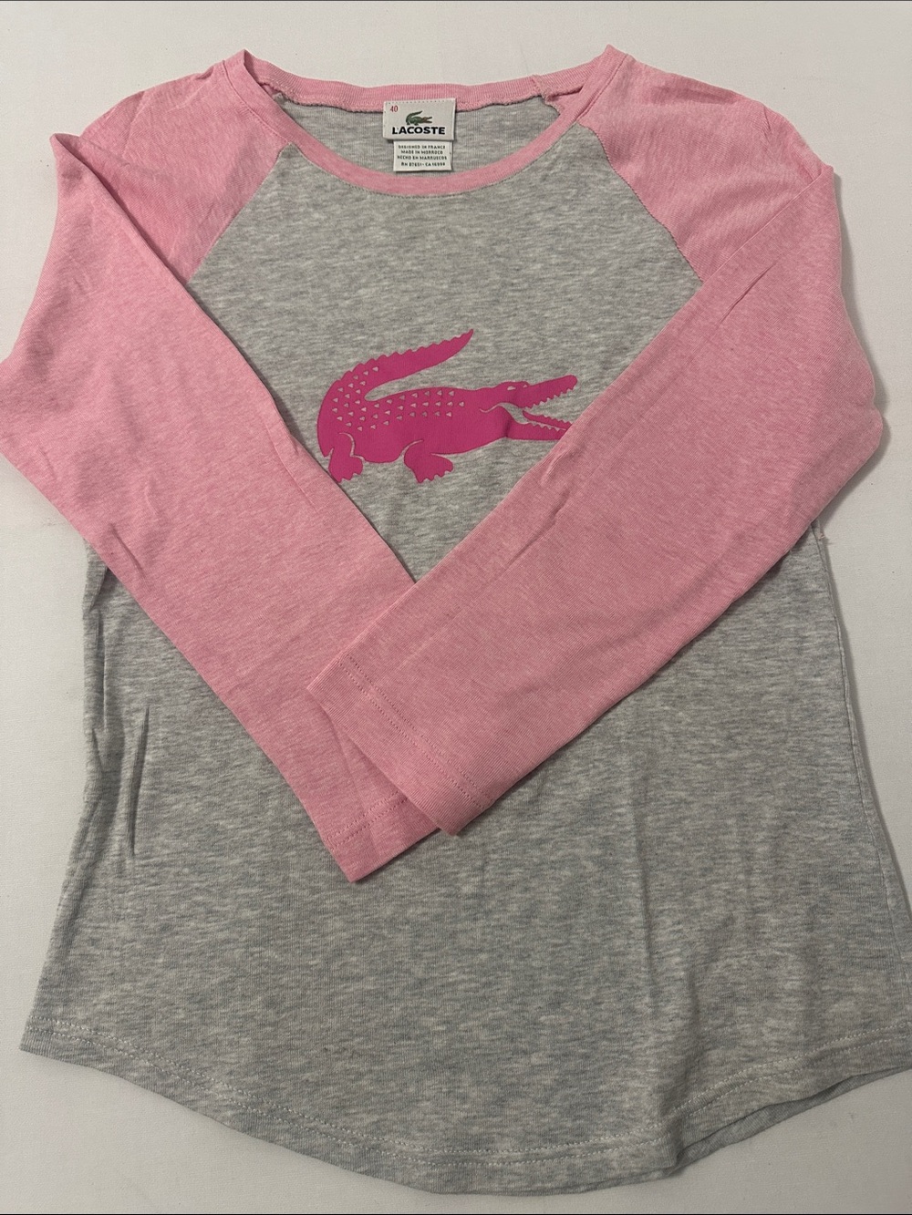 Genuine Lacoste 1990s Pink & Gray Raglan Long Sleeve Top with Pink Croc - Picture 2 of 7
